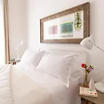 Modern Comfort, Poetic Charm Appartement