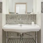 Modern Comfort, Poetic Charm * Rome