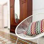 Appartement Modern Comfort, Poetic Charm