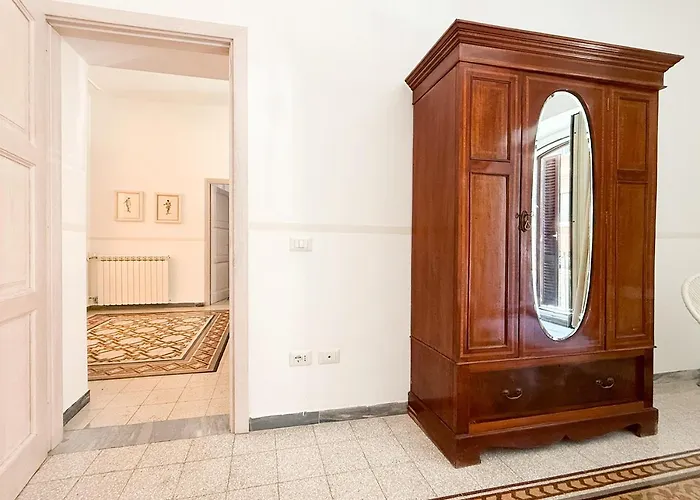 Modern Comfort, Poetic Charm * רומא