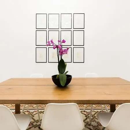 Apartment Modern Comfort, Poetic Charm