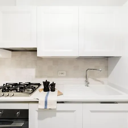Modern Comfort, Poetic Charm Apartment Rome