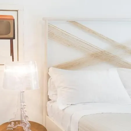 Apartment Modern Comfort, Poetic Charm *
