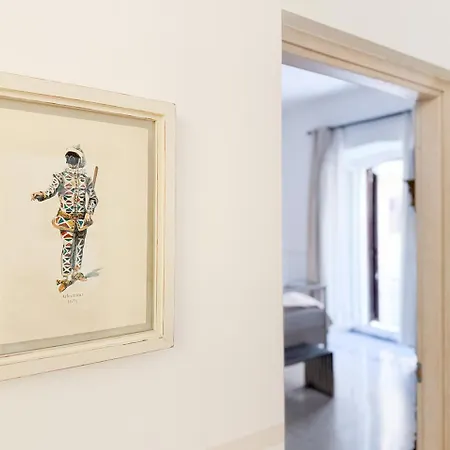 Modern Comfort, Poetic Charm