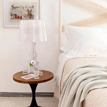 Modern Comfort, Poetic Charm