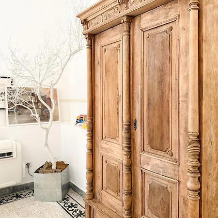 Apartment Modern Comfort, Poetic Charm *