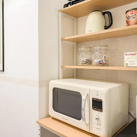 Modern Comfort, Poetic Charm Apartment