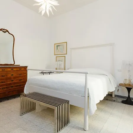 Apartment Modern Comfort, Poetic Charm