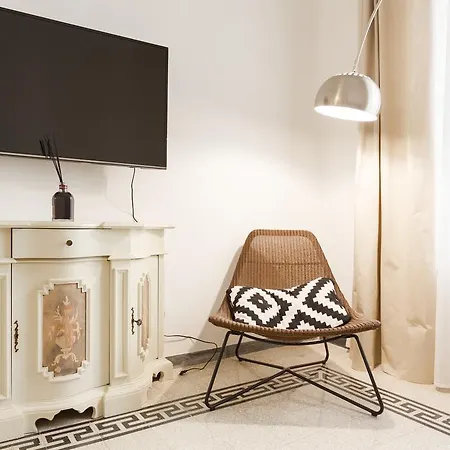 Apartment Modern Comfort, Poetic Charm Rome