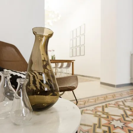 Modern Comfort, Poetic Charm Apartment *